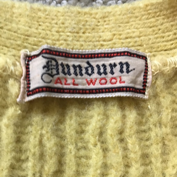 Dundurn Vintage | Yellow knit wool zip up vest - Small - Picture 3 of 9